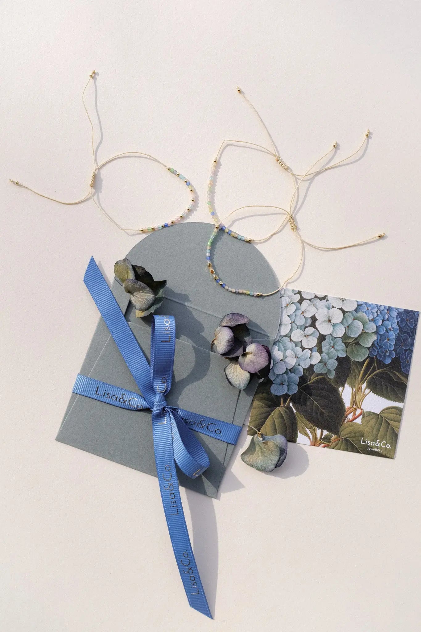 Brățară pe șnur Safir Multicolor III Lisa&Co.