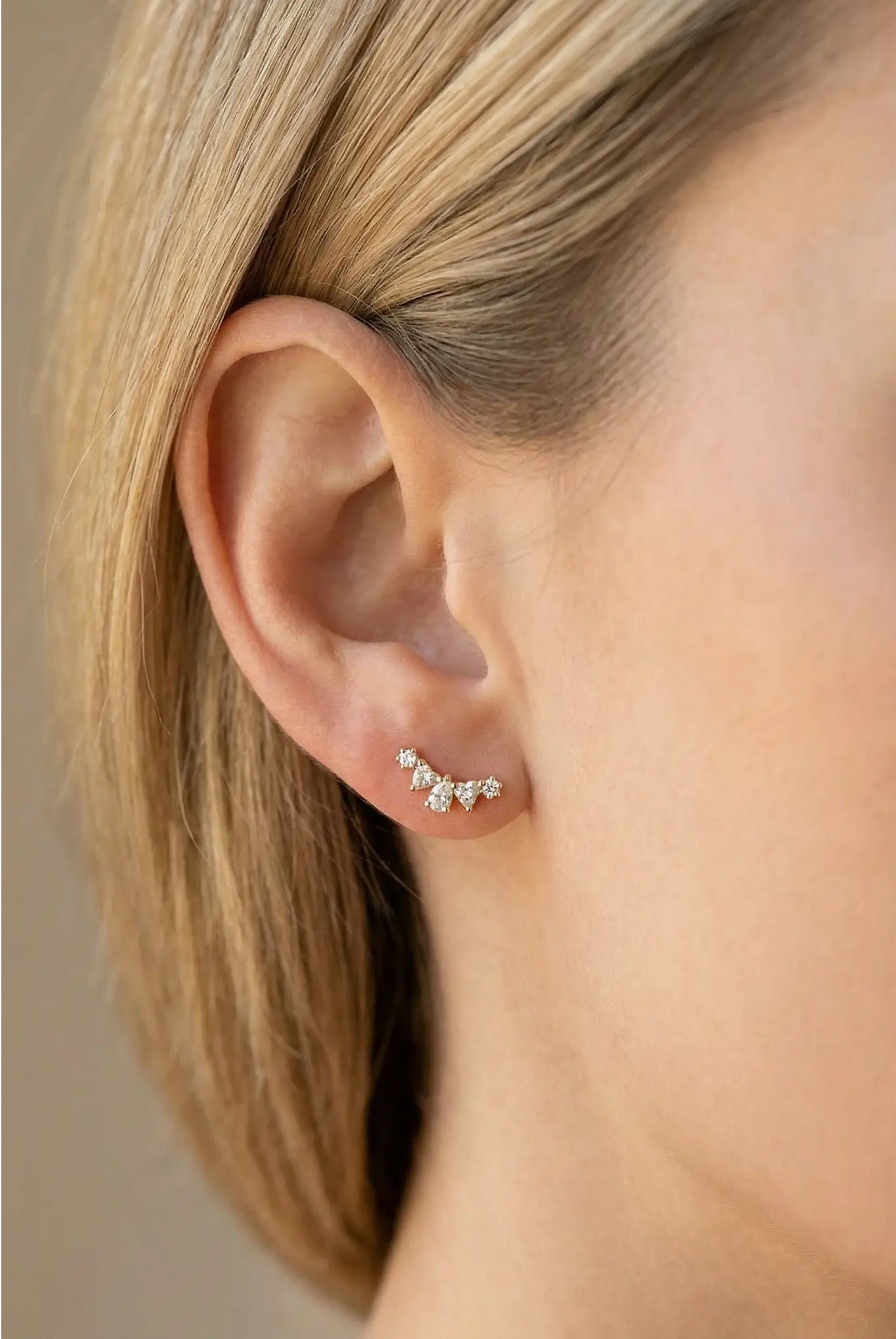 Cercei Aur Daisy - diamant LisaConcept