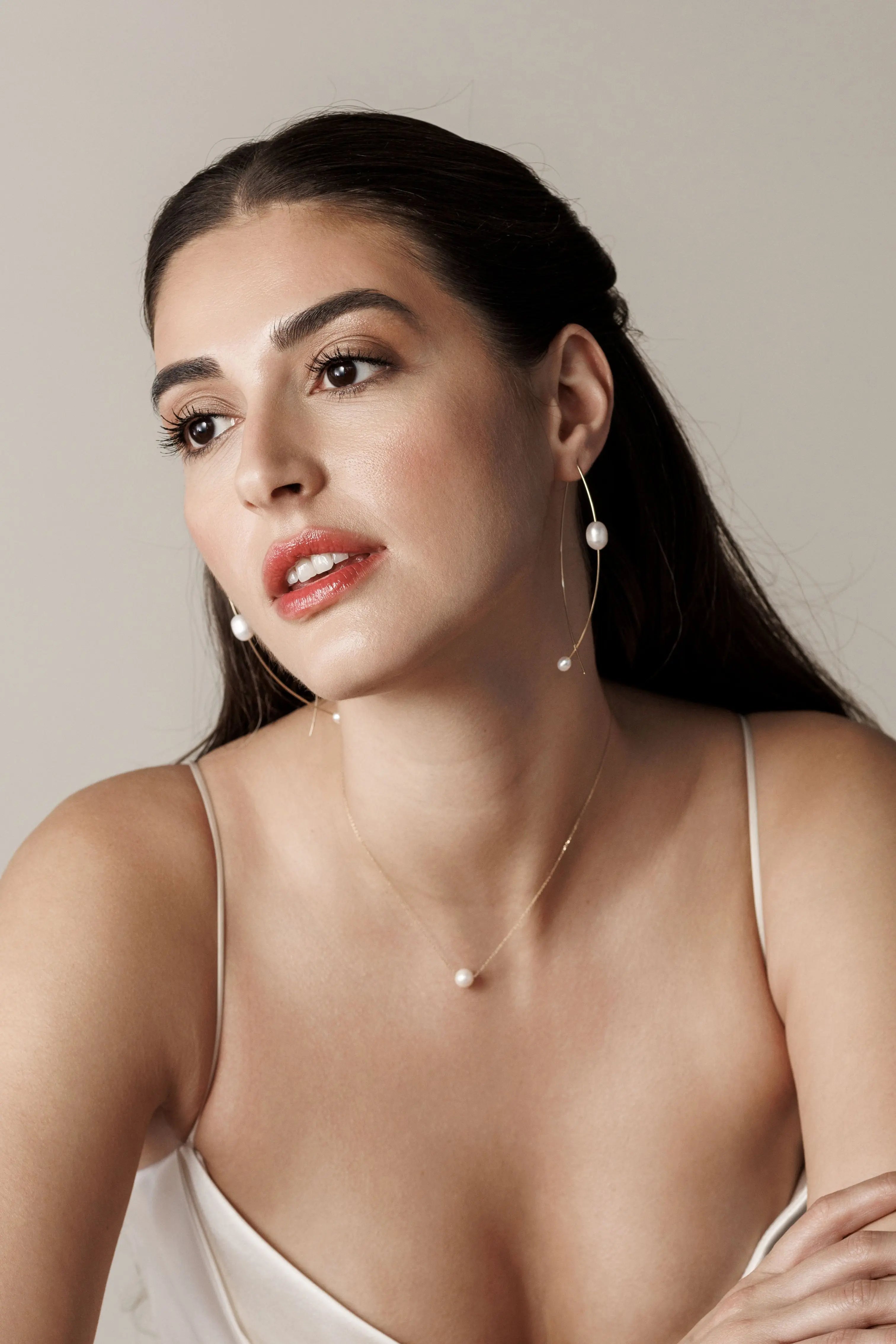 Cercei Aur Wire Pearl LisaConcept